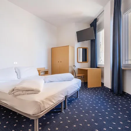 Hotel Ifigenia Torbole Sul Garda Exterior foto