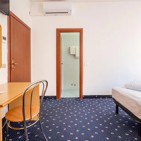 Hotel Ifigenia Torbole Sul Garda Exterior foto
