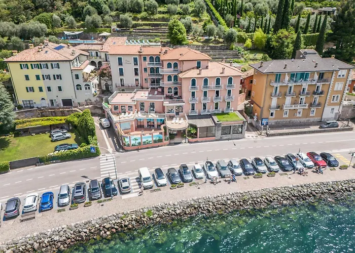 Lake Hotel Ifigenia